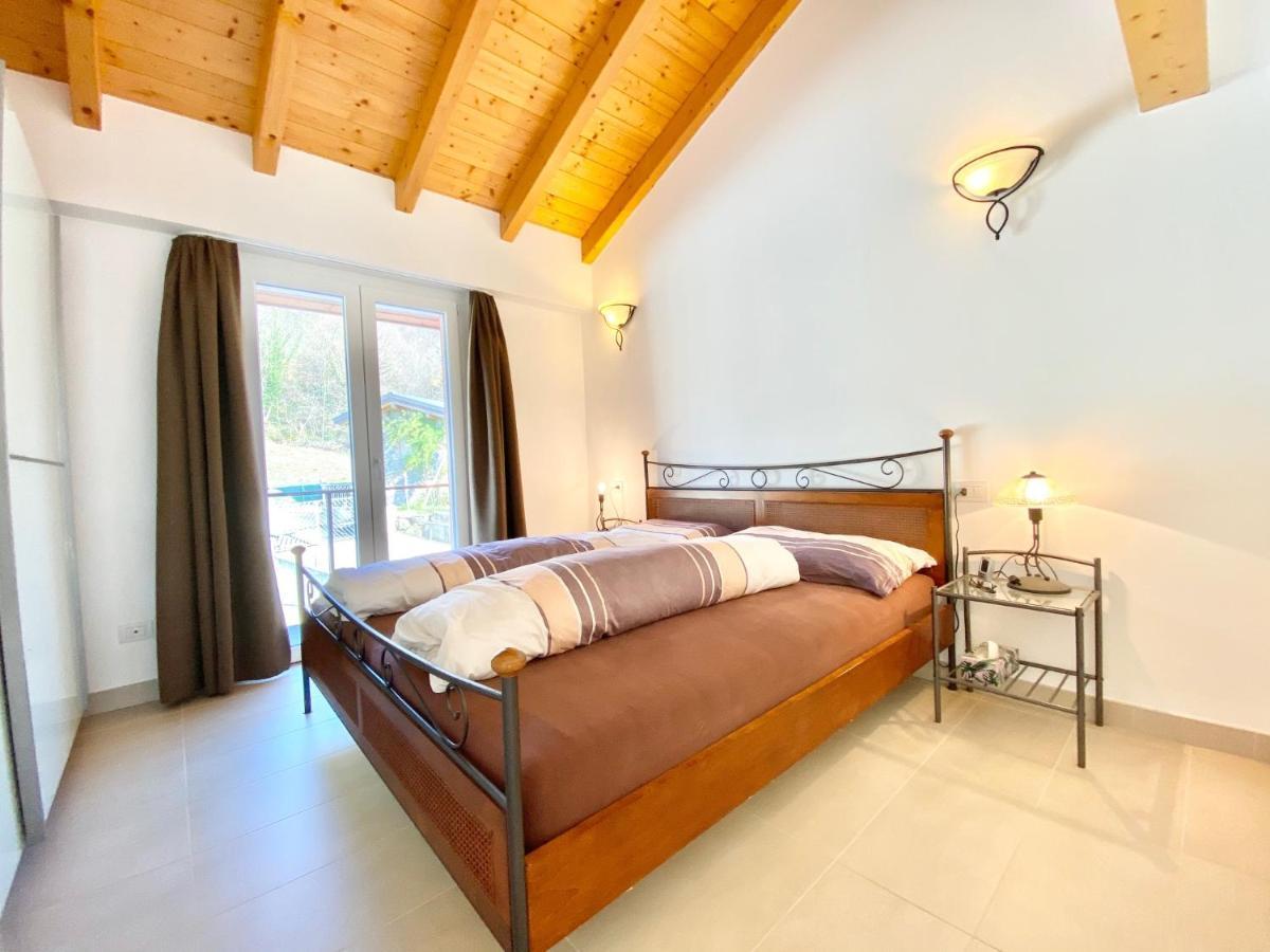 Appartamento Roggiolo Luino Extérieur photo